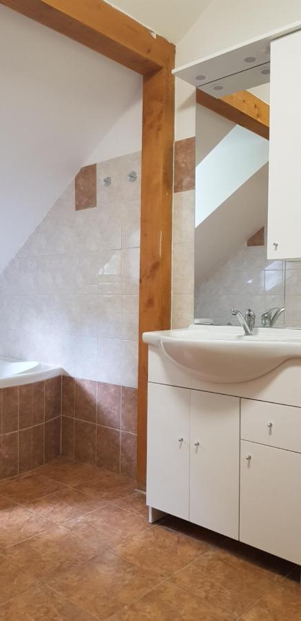 Apartman Jizerka Korenov Luaran gambar